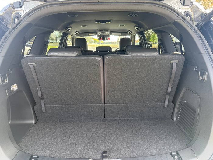 2025 Isuzu MU-X LS-T