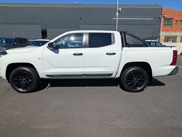 2024 Mitsubishi Triton GLX-R