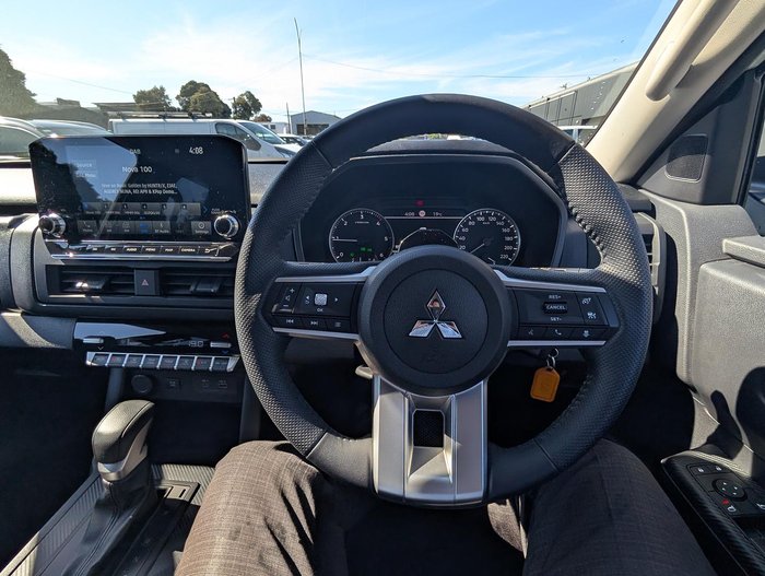 2024 Mitsubishi Triton GLX-R