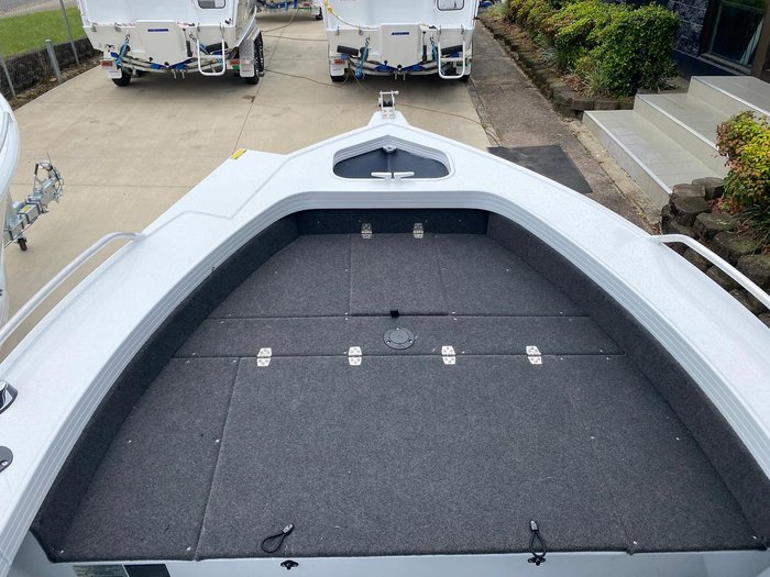 2025 QUINTREX 450 Top Ender