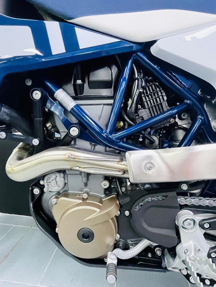 2024 Husqvarna 701 ENDURO 701 White