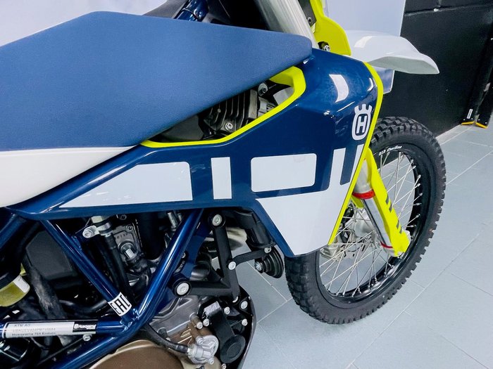 2024 Husqvarna 701 ENDURO 701 White