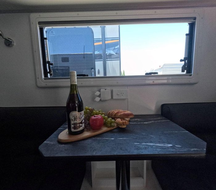 2024 Leader Caravans 2000_R_K1e3_T Explorer 20'