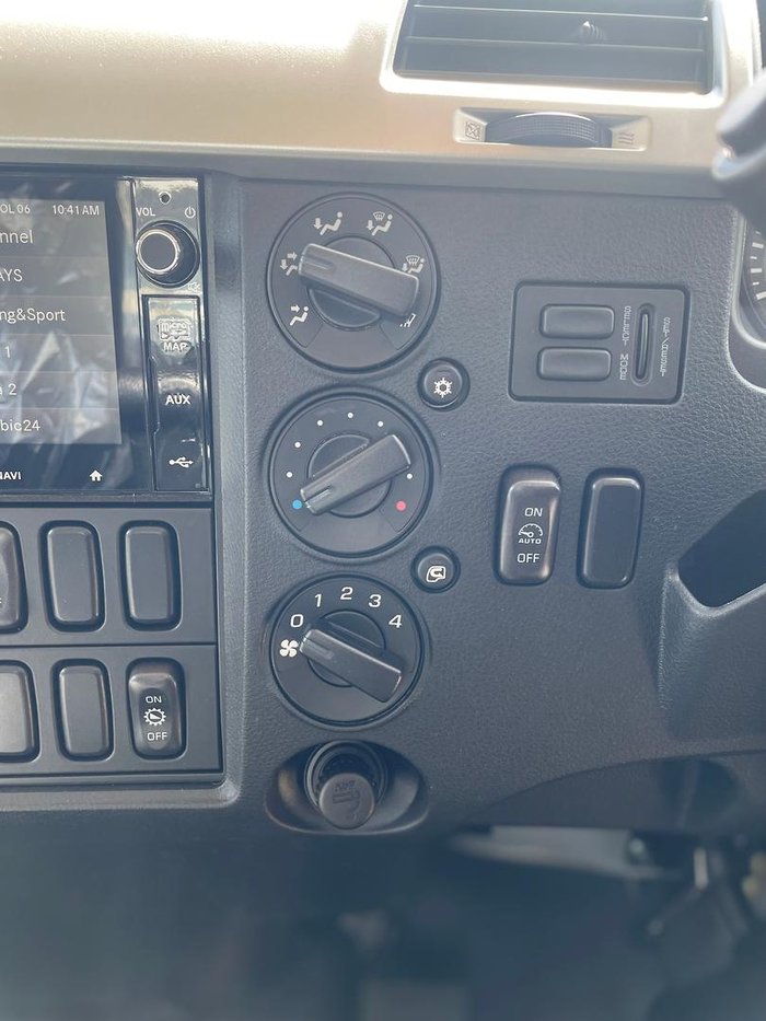 2024 Fuso Fighter 1124 Lwb Fuso Fighter Tray with Gates White