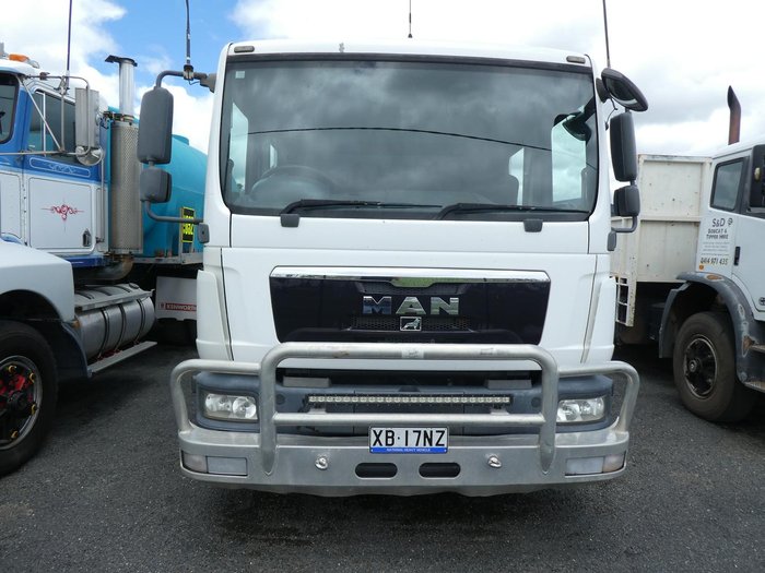 2010 MAN TGL 12.240 FLAT TOP