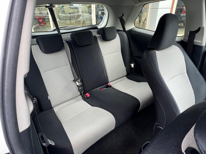 2012 Toyota Yaris YR