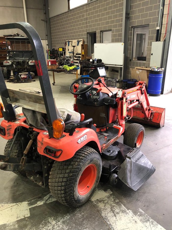 0 Kubota Bx2360 Tractor With Titan Fel Bkt, 60