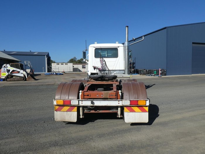 2015 Mack Granite WHITE