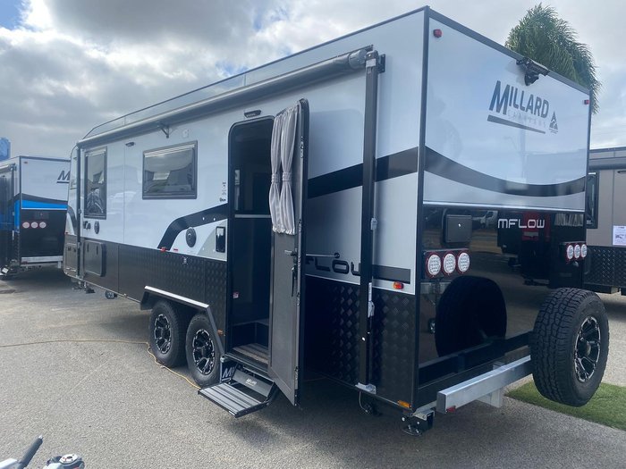2024 Millard Mflow 21'6 Rear Door Side Club