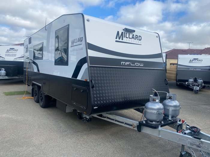 2024 Millard Mflow 21'6 Rear Door Side Club