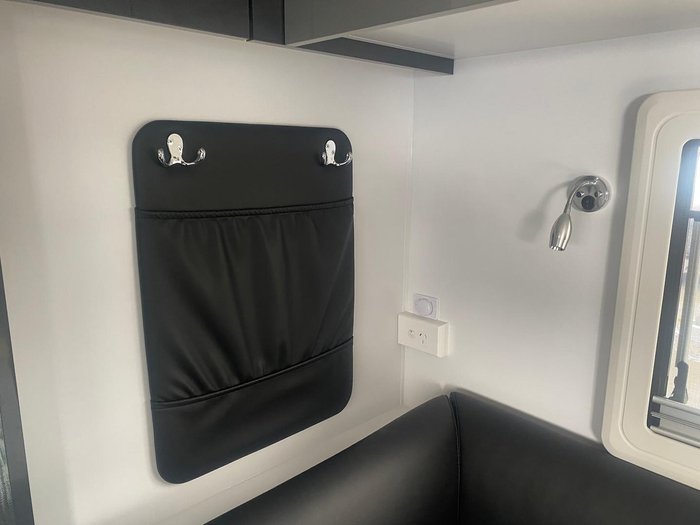 2024 Millard Mflow 21'6 Rear Door Side Club