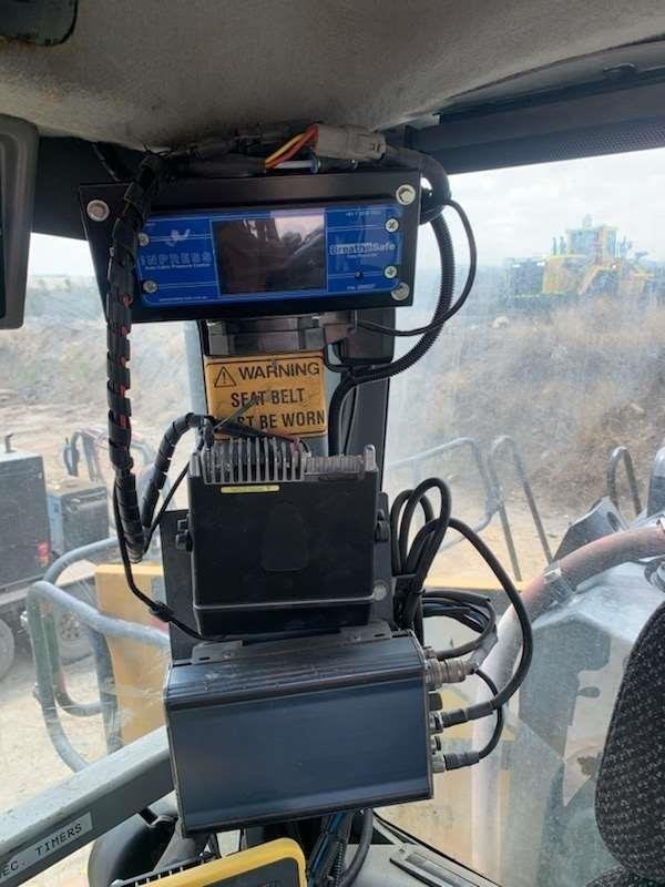 2012 Caterpillar 16M 