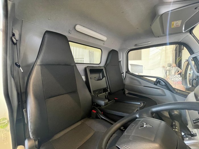 2024 Fuso Canter 615 615 Tipper White