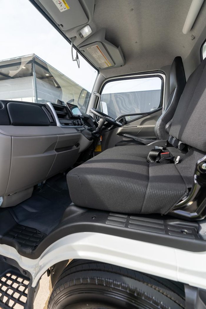 2024 Fuso Canter 615 615 Tipper White