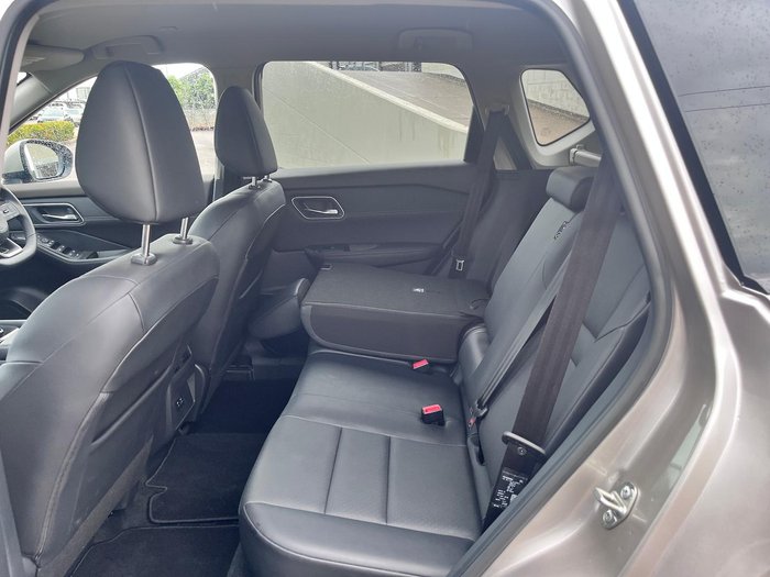 2024 Nissan X-TRAIL ST-L e-POWER