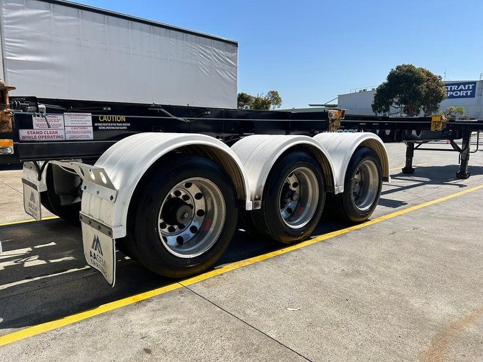 2014 Vawdrey 40-48' Ultra Low, Push Bumper, 3 Way 