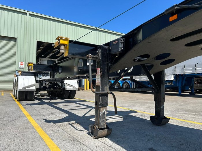 2014 Vawdrey 40-48' Ultra Low, Push Bumper, 3 Way 