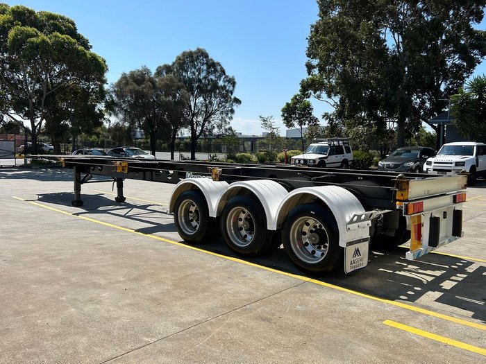 2014 Vawdrey 40-48' Ultra Low, Push Bumper, 3 Way 