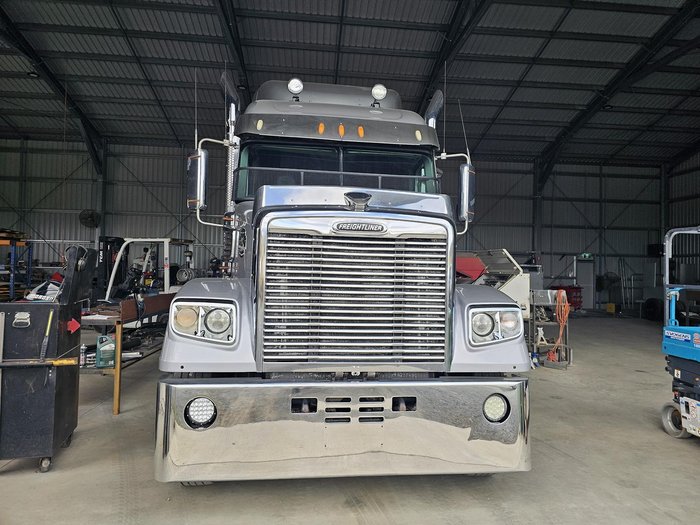 2014 Freightliner Coronado 114 Silver