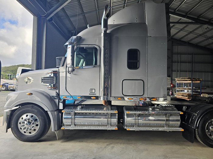2014 Freightliner Coronado 114 Silver