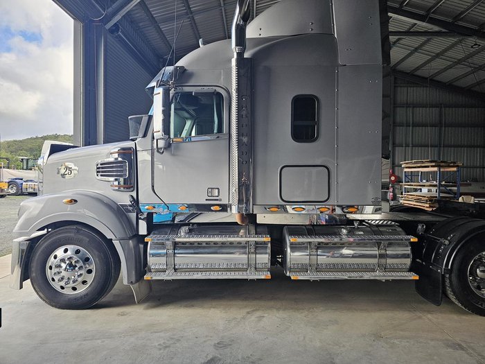 2014 Freightliner Coronado 114 Silver