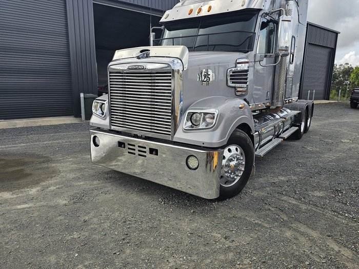 2014 Freightliner Coronado 114 Silver