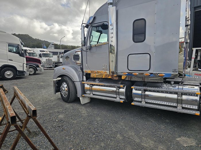 2014 Freightliner Coronado 114 Silver