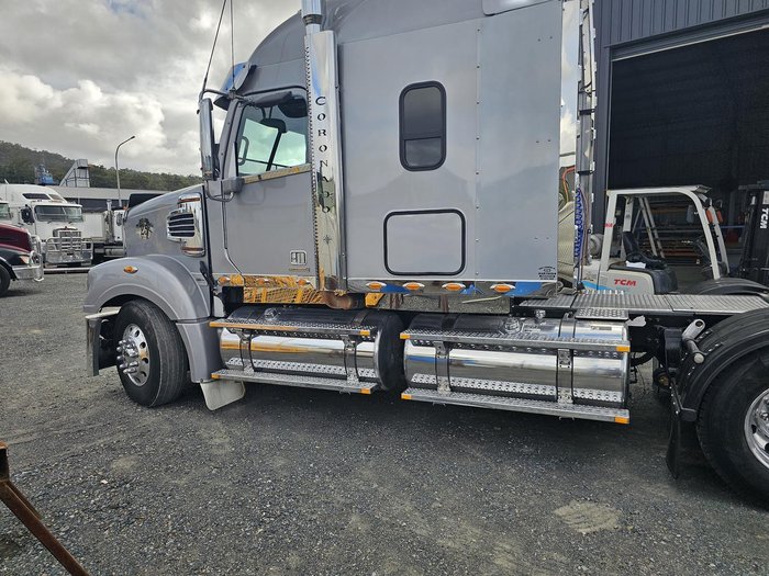 2014 Freightliner Coronado 114 Silver
