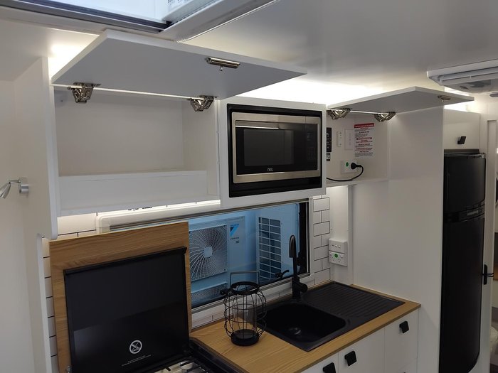 2024 New Age Caravans Mr15e Manta Ray My25 Full Composite Price Reduced!