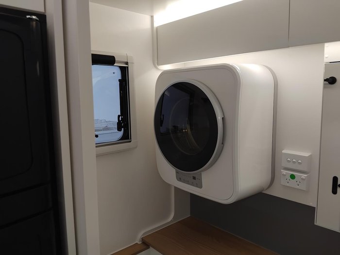 2024 New Age Caravans Mr15e Manta Ray My25 Full Composite Price Reduced!