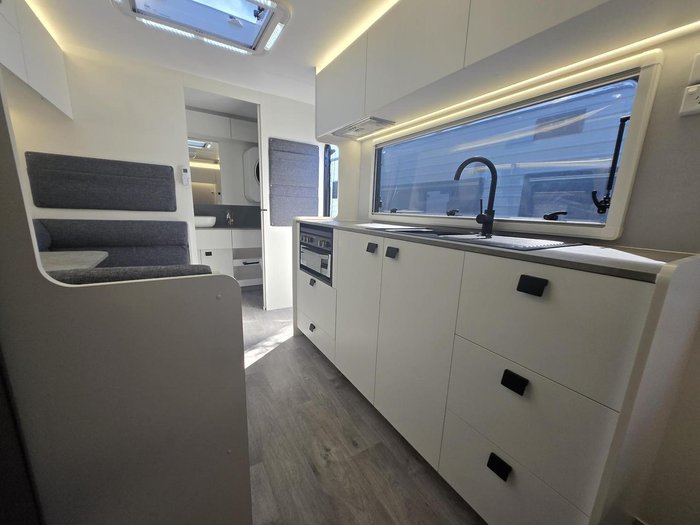2024 New Age Caravans Manta Ray 18 Expedition