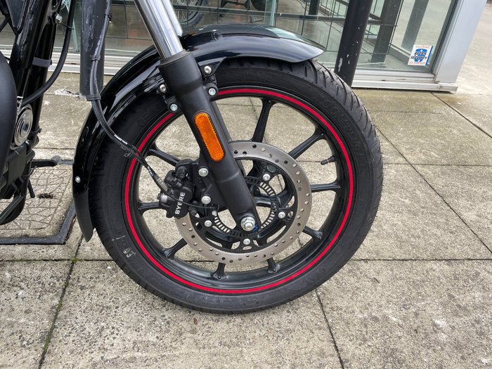 2024 Royal Enfield (see Also Enfiel METEOR 350 FIREBALL ?