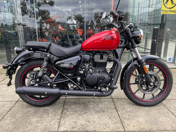 2024 Royal Enfield (see Also Enfiel METEOR 350 FIREBALL ?