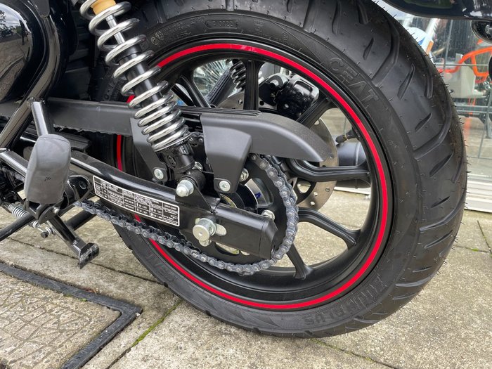 2024 Royal Enfield (see Also Enfiel METEOR 350 FIREBALL ?