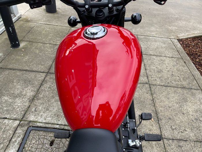 2024 Royal Enfield (see Also Enfiel METEOR 350 FIREBALL ?