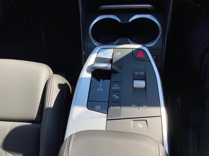 2024 BMW iX1 eDrive20 xLine