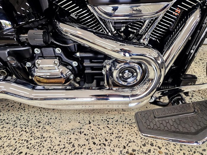 2022 Harley-Davidson Sport Glide 107 (FLSB) Softail Grey
