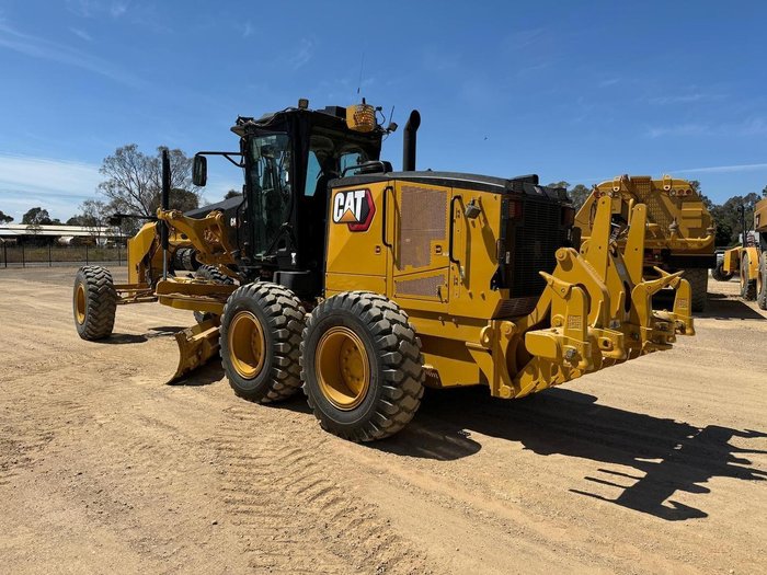 2013 Caterpillar 12M2 