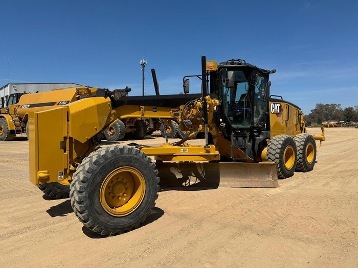 2013 Caterpillar 12M2 