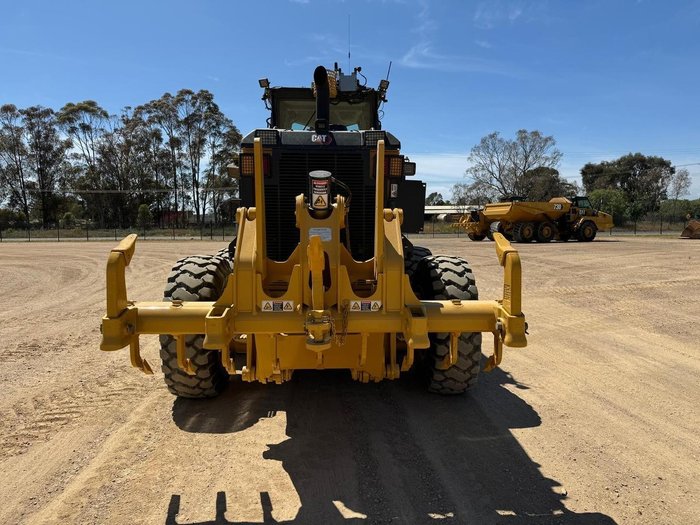 2013 Caterpillar 12M2 