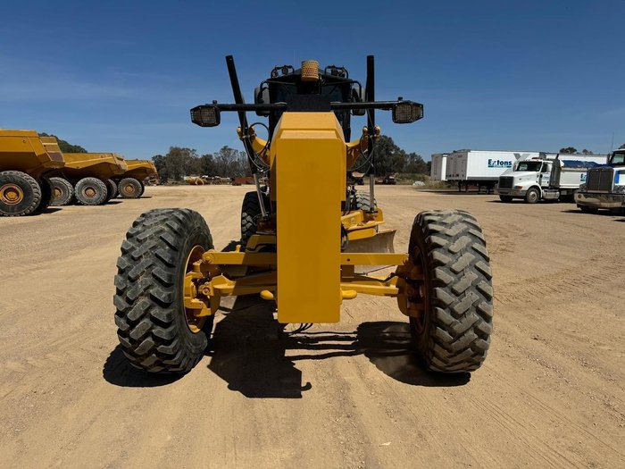 2013 Caterpillar 12M2 