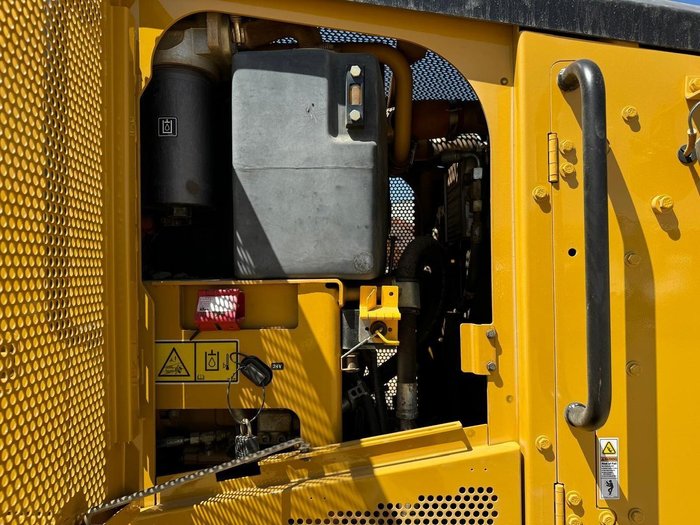 2013 Caterpillar 12M2 