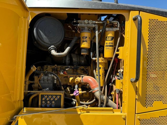 2013 Caterpillar 12M2 