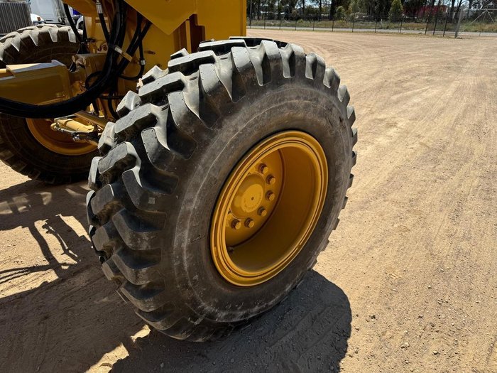 2013 Caterpillar 12M2 