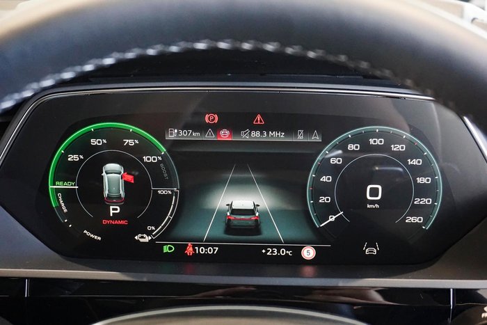2024 Audi Q8 e-tron 50