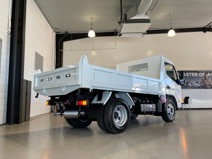 2024 Fuso Canter 615 615 Tipper White