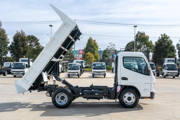 2024 Fuso Canter 615 615 Tipper White