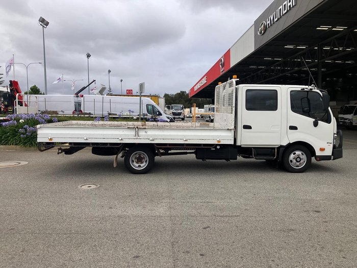 2021 Hino 300 Series 616 Crew