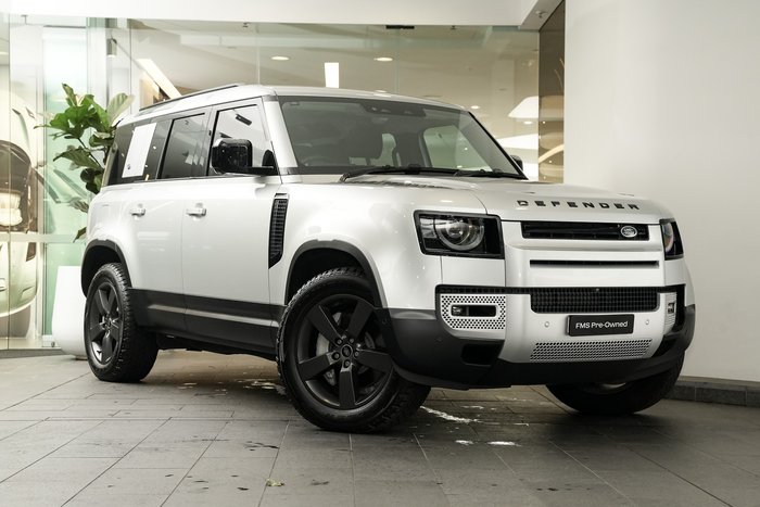 2023 Land Rover Defender 110 D300 SE