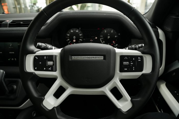 2023 Land Rover Defender 110 D300 SE